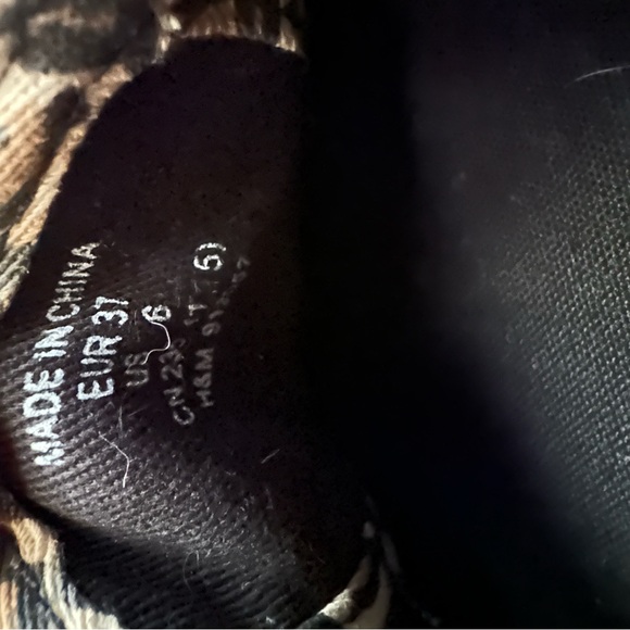 Leopard shoes - Picture 9 of 9